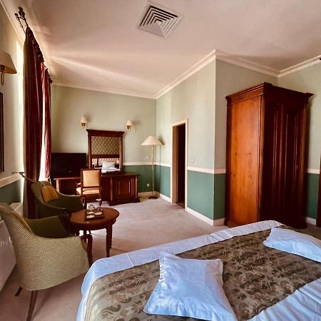 Hotel Angelo D'Oro Ploieşti Exteriér fotografie