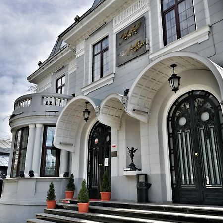 Hotel Angelo D'Oro Ploieşti Exteriér fotografie