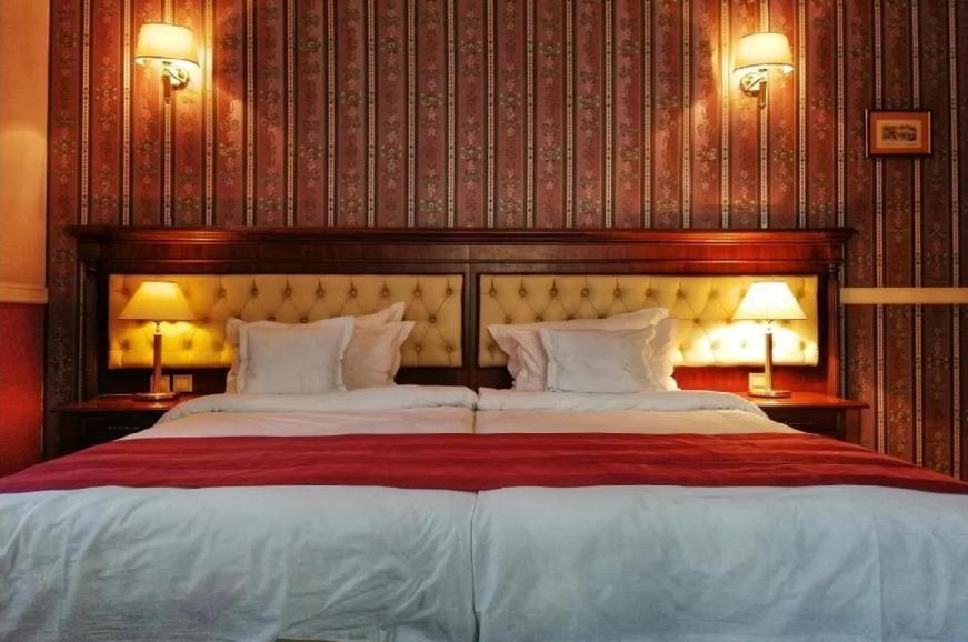 Hotel Angelo D'Oro Ploieşti Exteriér fotografie