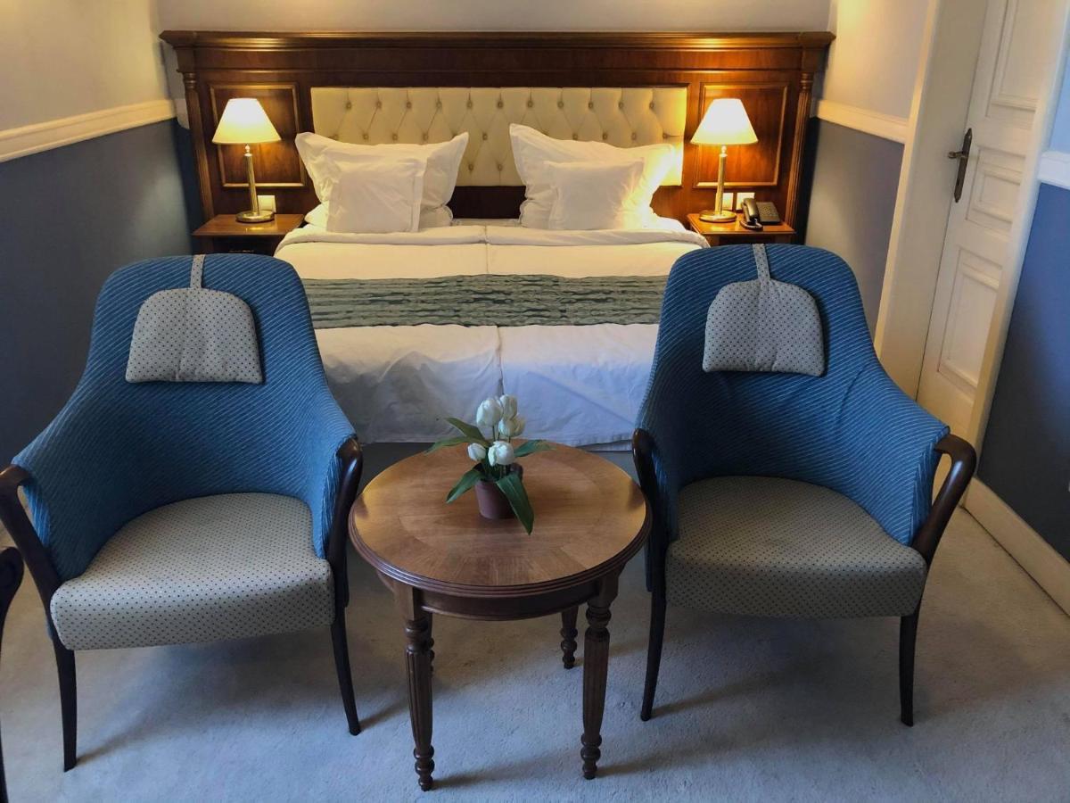 Hotel Angelo D'Oro Ploieşti Exteriér fotografie