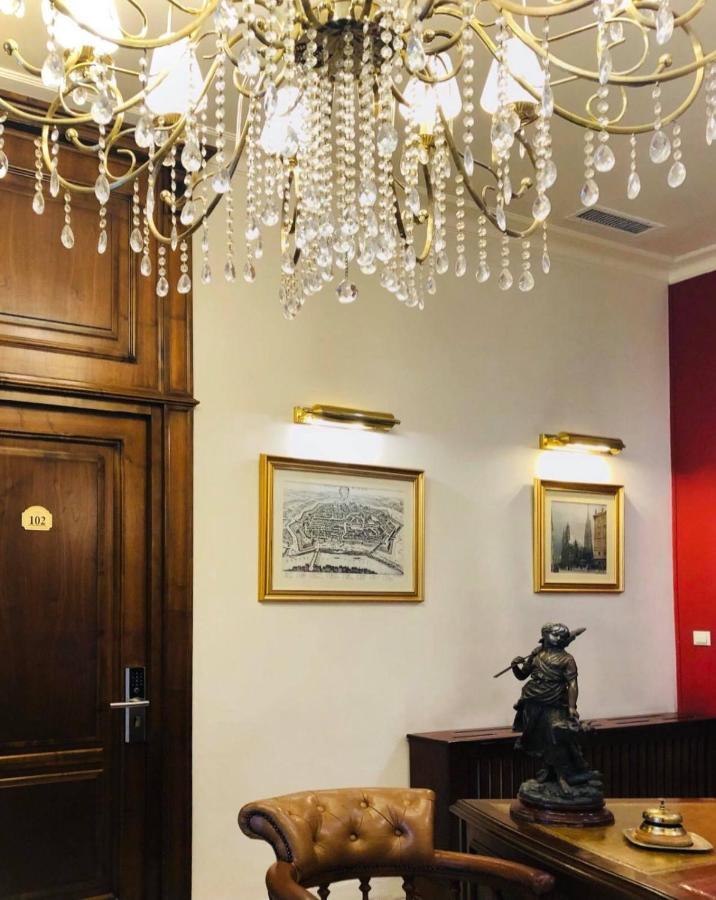 Hotel Angelo D'Oro Ploieşti Exteriér fotografie