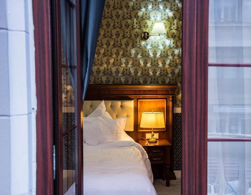 Hotel Angelo D'Oro Ploieşti Exteriér fotografie