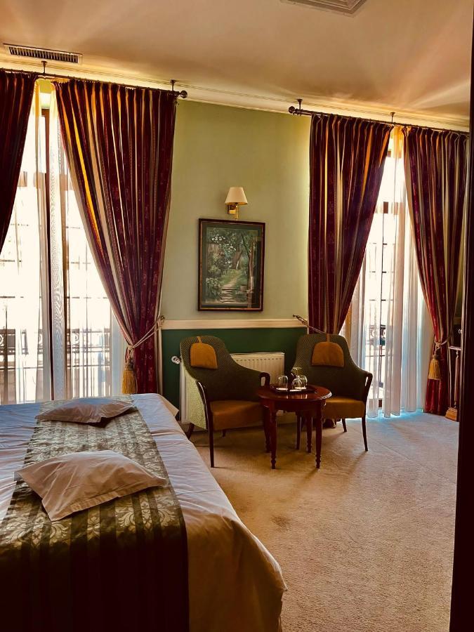 Hotel Angelo D'Oro Ploieşti Exteriér fotografie