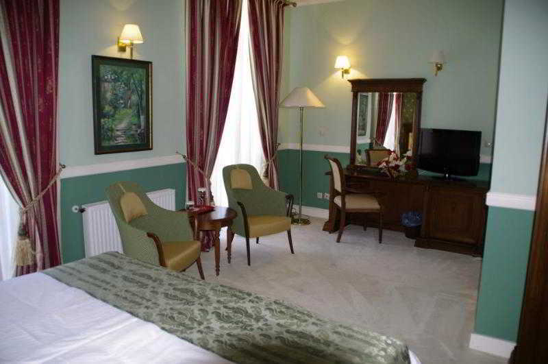 Hotel Angelo D'Oro Ploieşti Exteriér fotografie
