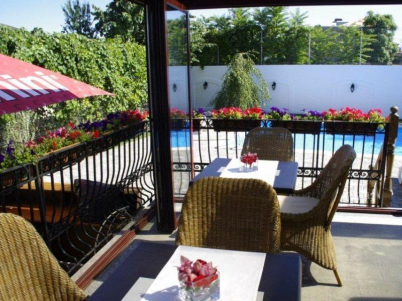 Hotel Angelo D'Oro Ploieşti Exteriér fotografie